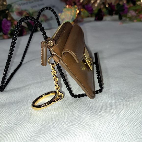 Authentic New MCM Tracy Zip Card Case in Spanish Leather - Picture 7 of 16